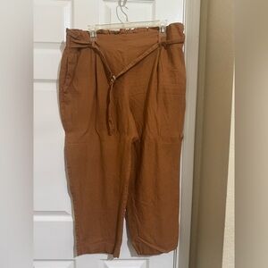 Anne Klein — Brown High-Waisted Pants